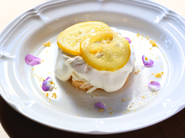 レモンのホロ苦さにコクありホワイトチョコがバランス◎！
