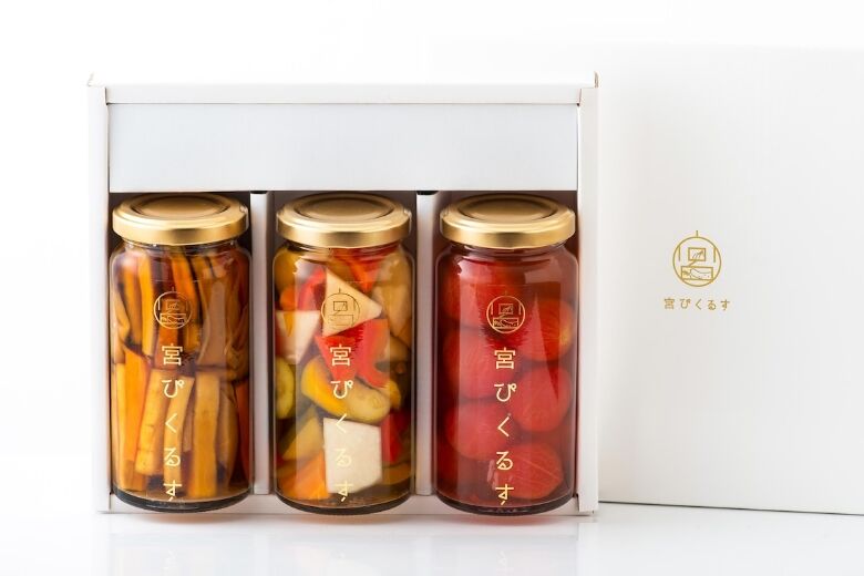 <b>【50名様】宇都宮産野菜のピクルス(宮ぴくるす:宮ぴくるす3種 ギフトセット)</b> <b>【50名様】宇都宮産野菜のピクルス(宮ぴくるす:宮ぴくるす3種 ギフトセット)</b>