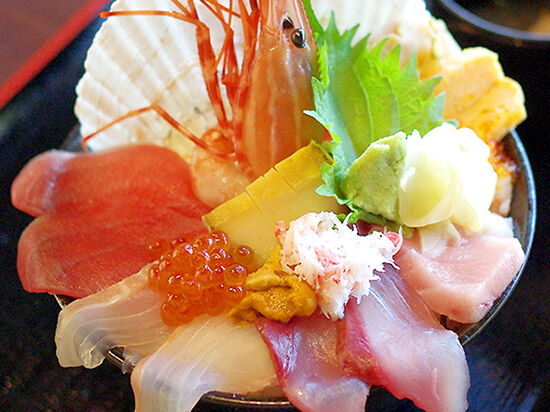 並んでも食べたい！豪華な海鮮丼☆