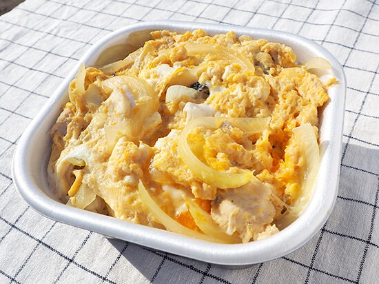 このおいしさで500円以下！できたて親子丼♪