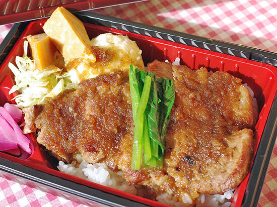 特製ソースが◎！絶品ポーク丼☆