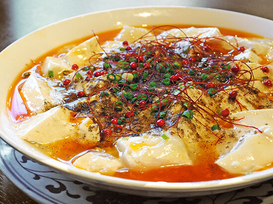 華やかな辛さと透明感♪塩味の麻婆豆腐