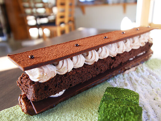 チョコレート×エクレア専門店の傑作スウィーツ