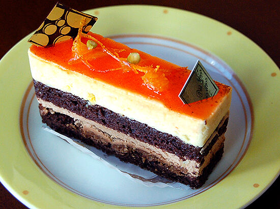 チョコ＆オレンジの美しい4層仕立て