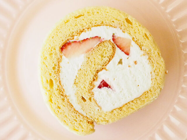 人気お菓子屋さんが作るとっておきロールケーキ