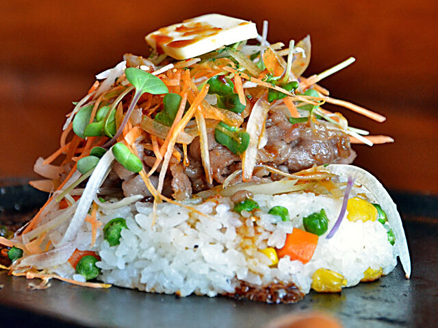 鉄板ライブショー☆ステーキピラフで食欲全開♪