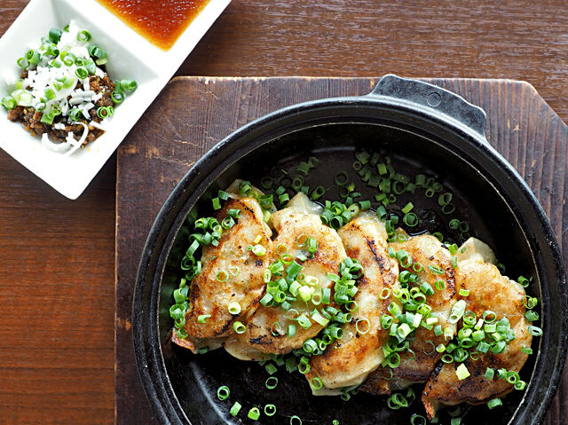 あの高級食材がIN！ワインにあう餃子♪