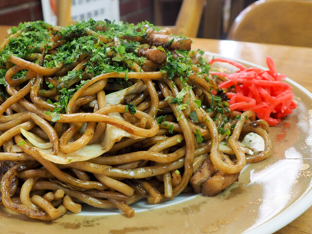 創業60年超！辻製麺直営のもちもち焼きそば☆