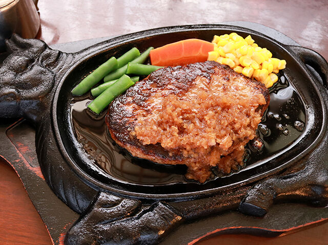 毎朝挽きたて☆牛100%のなめらかハンバーグ