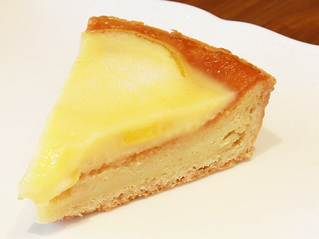 新登場！フランス直輸入の生地でレモンタルト☆