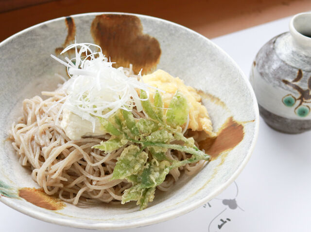 大自然の空気とともに、地元食材を味わい尽くす