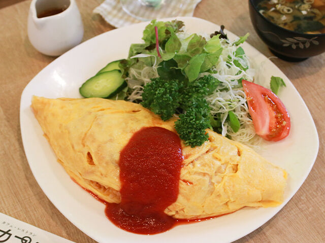 地元に愛される人気店のコク旨王道オムライス！