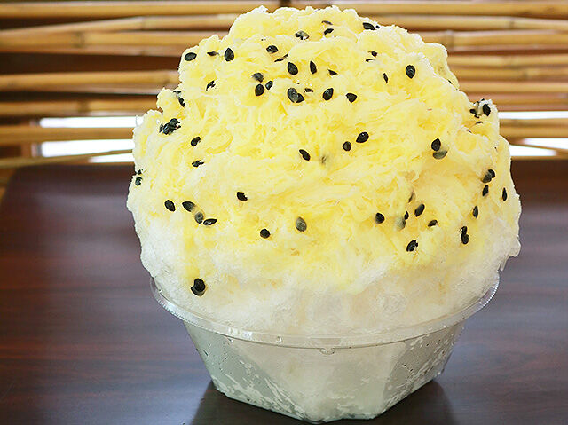 夏の新名物！地元産パッションフルーツのかき氷