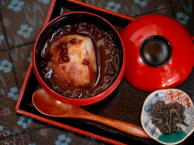 朝つきおもち＆コトコト小豆の古き良きおしるこ