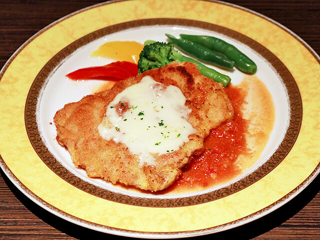 サクサク♪ランチ限定！人気のドイツ風カツレツ