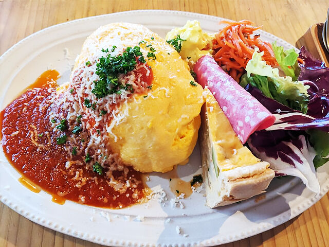 【宇都宮市】益子焼のお皿やカップでおしゃれランチ！（cafe canaria）