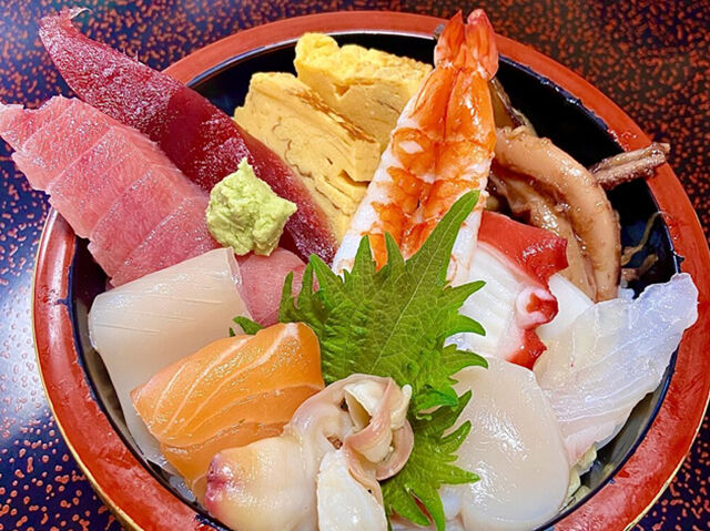【宇都宮市】新鮮なお刺身に満足！ちらしランチ（鮨割烹 一濱）