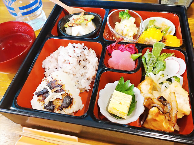 【鹿沼市】心がほっこり、体が喜ぶ。昭和レトロな薬膳料理（マレタケ荘喫茶室 ソラソラ）