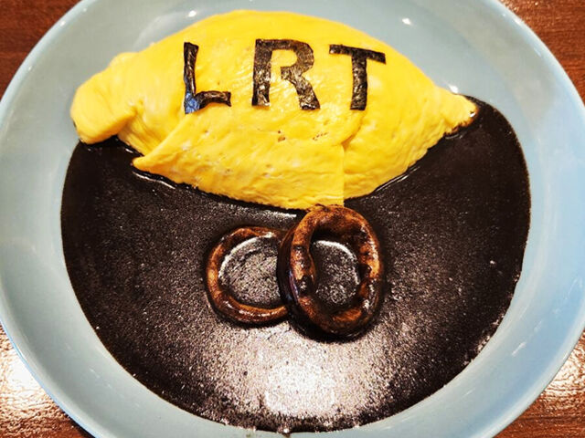 【宇都宮市】LRTイカ墨カレーランチ＆雷様コーラを堪能！（インダルスドリーム）