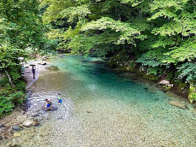 【那須塩原市】エメラルドグリーンの涼を求めて夏を満喫（木の俣渓谷と木の俣園地）