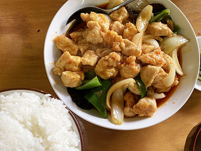 【鹿沼市】デカ盛り！お腹も心も大満足の至福の味わい（栄蘭飯店）