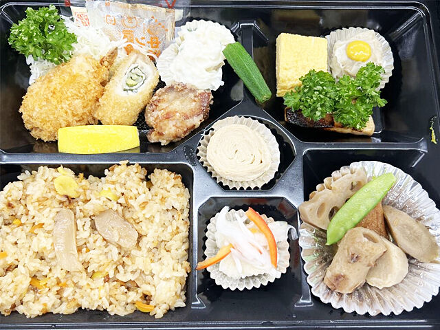 【宇都宮市】秋の味覚、栗とキノコの炊き込みご飯（御料理処 多喜川）