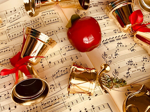 クリスマスを華やかに盛り上げてくれる音楽