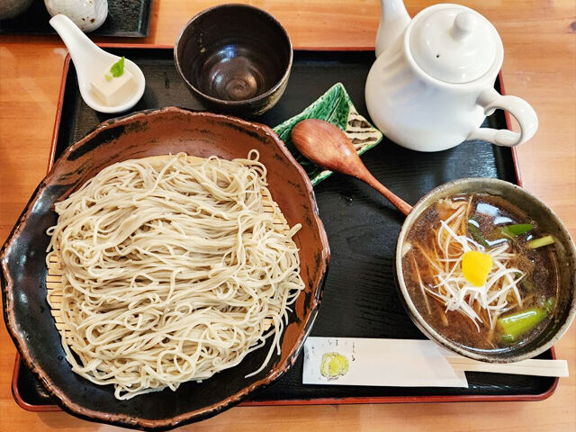 【宇都宮市】人気の蕎麦店で、さっぱり喉ごしの蕎麦を堪能！（無限花序）
