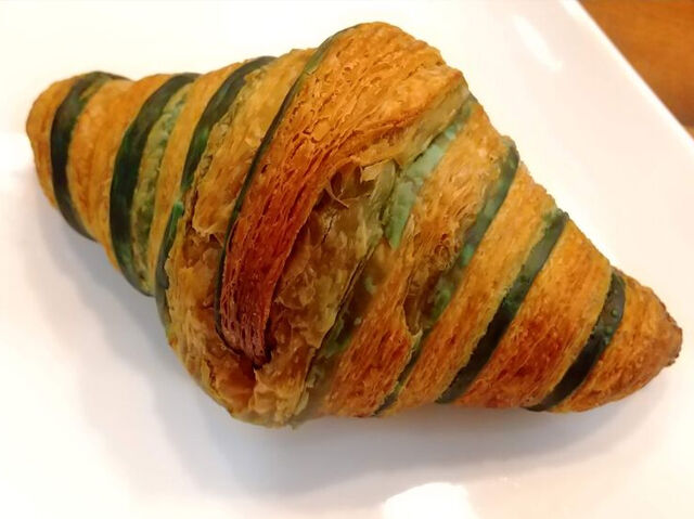【那須町】緑が鮮やか！ほうれん草を練り込んだクロワッサン（Komorebi Table）