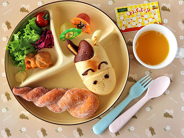 図書館カフェで楽しめる♪選べるパンランチ