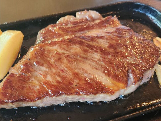 【那須町】絶品！厳選した黒毛和牛のみを扱う専門店のステーキランチ(那須イート・イット和牛)