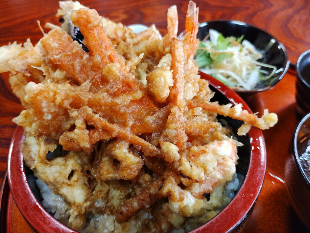 【佐野市】サクサク天ぷら×海鮮丼☆どちらも主役級！（鶴天）