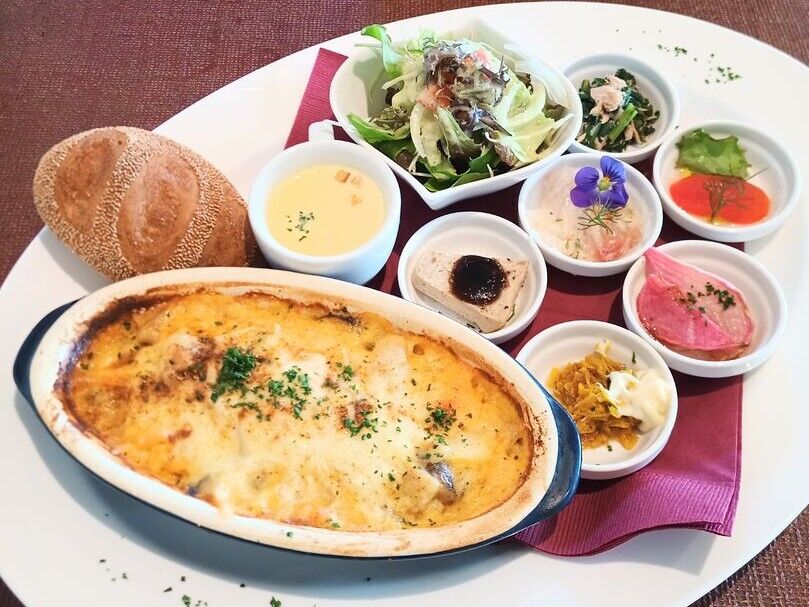 【大田原市】前菜がツリーオーナメントのよう♡ときめきボヌールプレート（クローバー ボヌール）