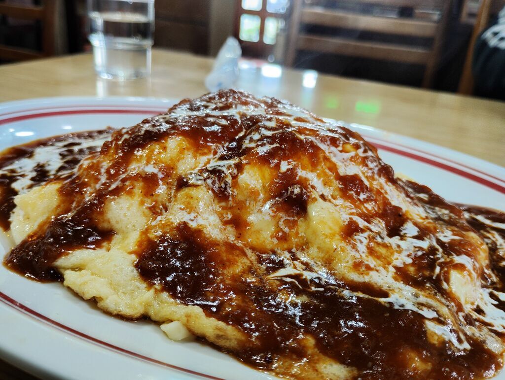 【宇都宮市】ふわとろ卵×チーズ×デミ♡名物オムライス （コーヒー＆キッチン 紙風船）