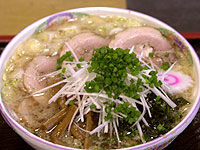佐野ラーメンに背脂？ワザあり創作ラーメン！