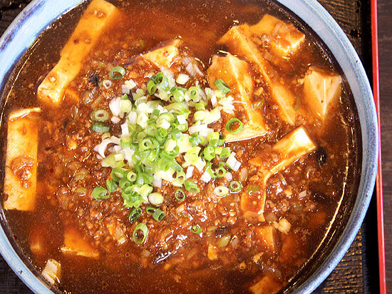 醤油スープ×こだわり麻婆＝奇跡のROCKな麻婆ラーメン