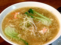 麺をいれて正解！酸辣湯麺