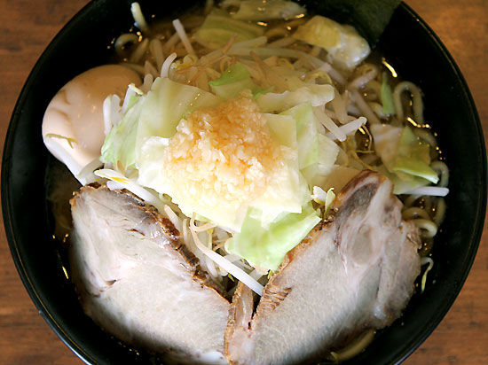 華奢な女子もむさぼる“G系”ラーメン