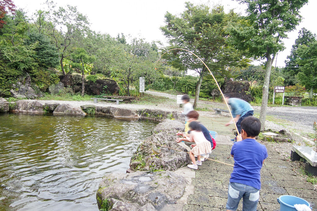 滝のある釣り堀 那須高原清流の里のクチコミ 口コミ 写真 那須町 釣り堀