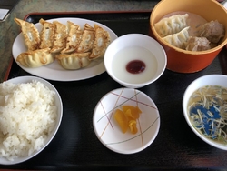 本日餃子を食べ...