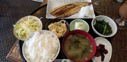 平日12時少し...