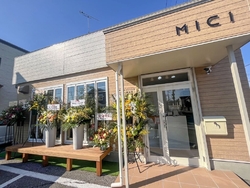 近くの日の出に...