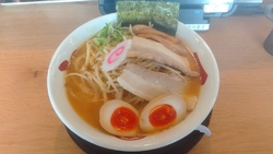 アークタウン内...