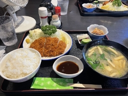 お腹いっぱいに...