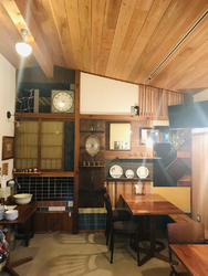 お店の壁をデザ...