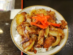 チャーシュー丼...