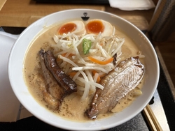 ミソラドラーメ...