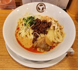 本日(2025...