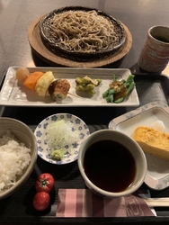 金曜日の昼どき...