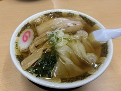 平日の19時頃...